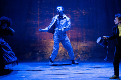 La-Reine-et-Le-Petit-Soldat-155